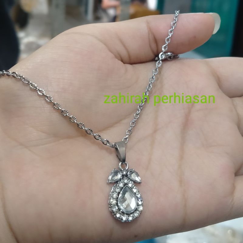 kalung wanita Nori motif free liontin permata perak