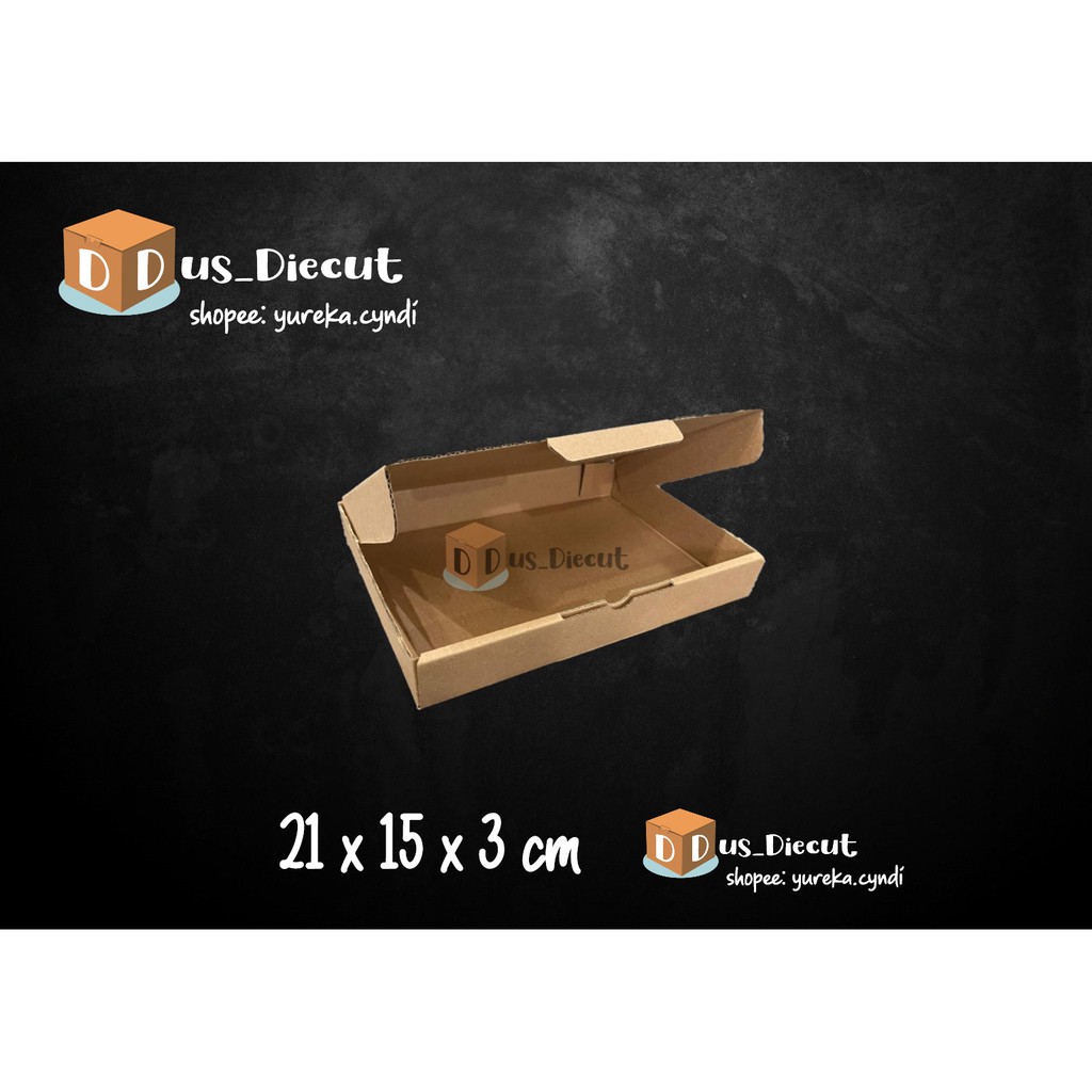 

Kardus die cut uk. 21x15x3 cm (model box pizza)
