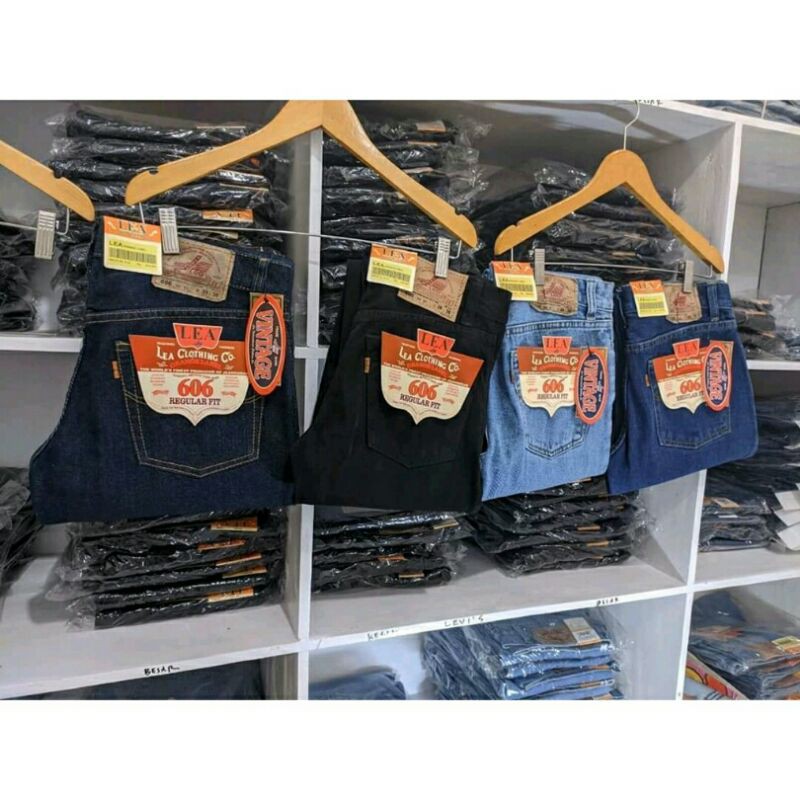 Celana soft jeans panjang pria model standar/ reguler Merk LeA Size 28-38