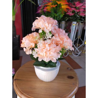 Rangkaian bunga artificial pot keramik shabby pajangan Rangkaian bunga artificial pot keramik shabby pajangan