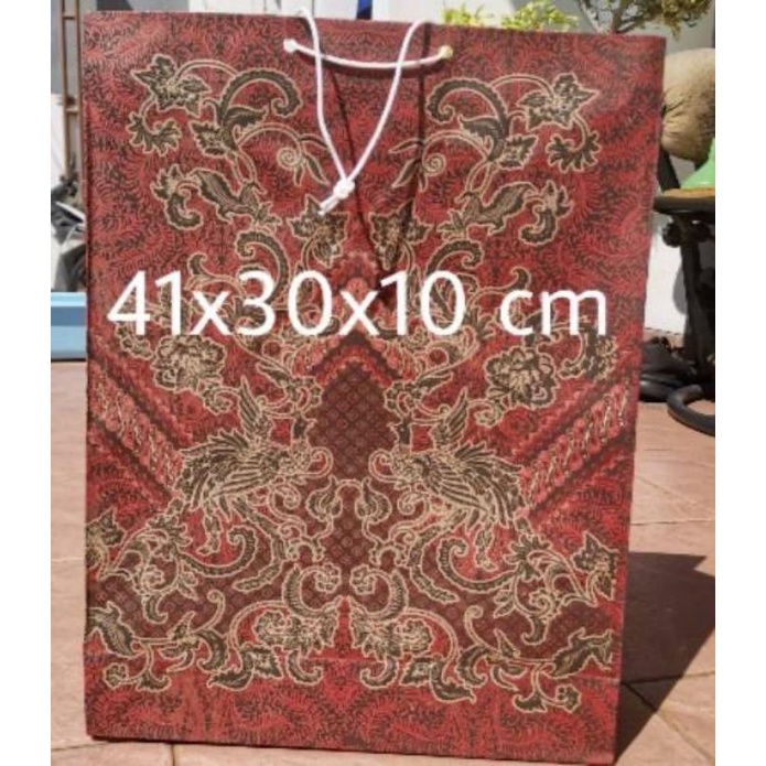 

Tambahan Paper Bag Motif Batik
