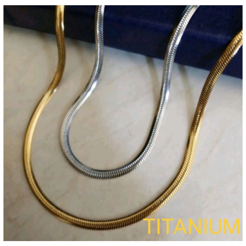 Kalung Titanium Pria/Wanita Gold/Silver  Model Pipih Anti Karat