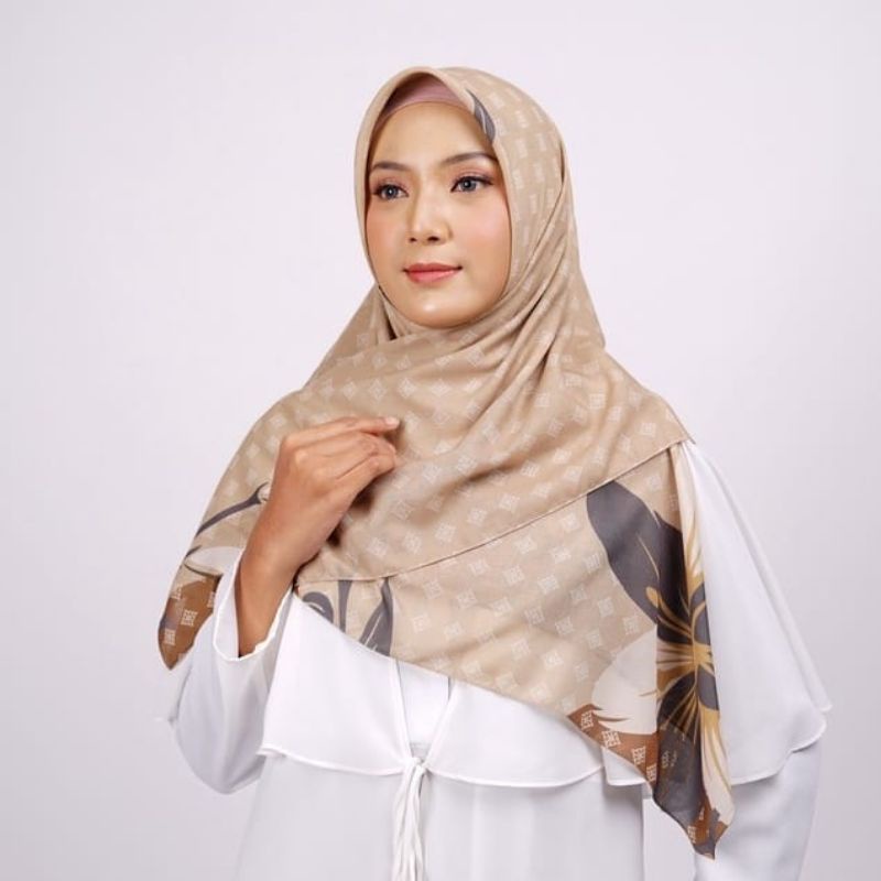 SEGI EMPAT ELZATTA TERBARU 2022 JILBAB SEGI EMPAT SCARF MOTIF PREMIUM OBELIA AYYANA