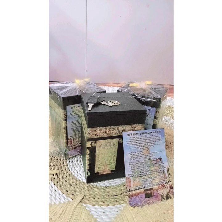 [KECIL PAKAI KUNCI] READY CELENGAN UNIK VIRAL MINIATUR KA'BAH PAKAI KUNCI UKURAN 9X9X16CM-1