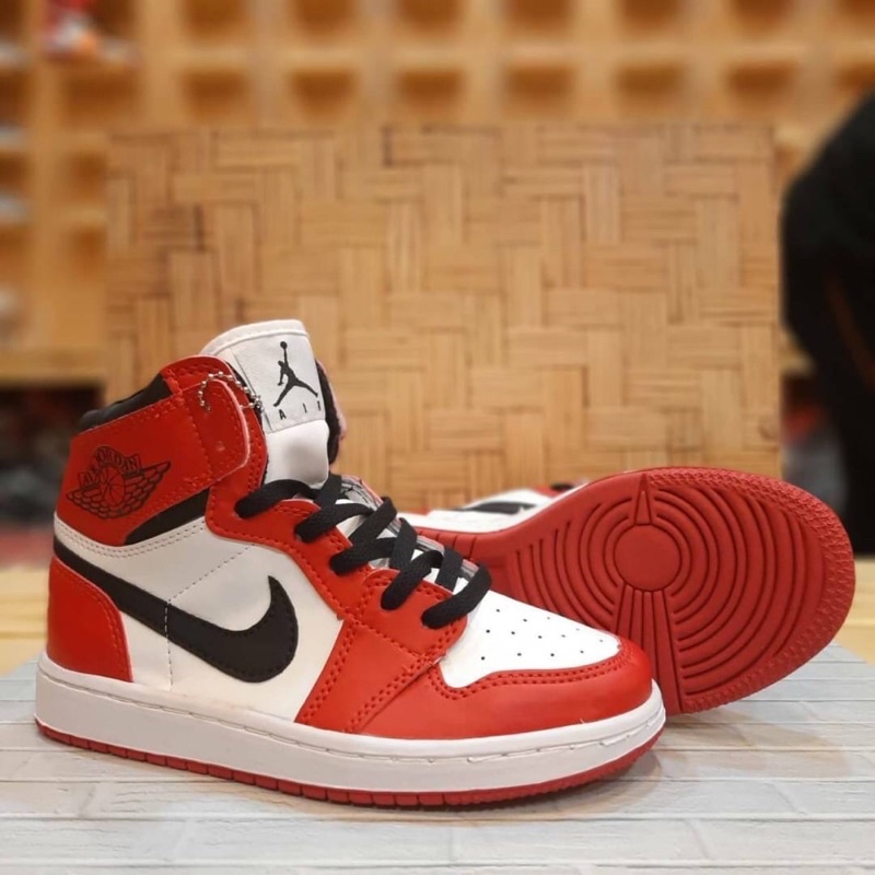 Sepatu Anak/ Sneaker Anak Nike Jordan Uk. 21-35 - Putih Merah