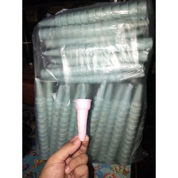 

Cone Ice Cream/Corong Eskrim 1ball isi 1000pcs (Krupuk Es Krim)