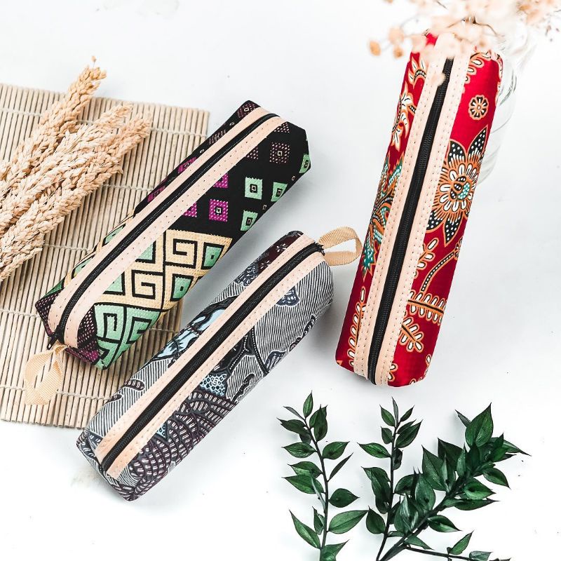 

TERMURAH! Tempat Pensil Batik