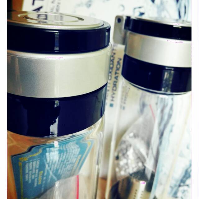 

Air hidrogen batu mineral aur alkaline botol