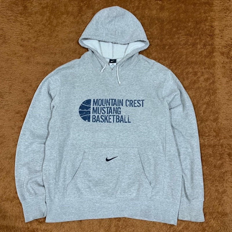 nike center pocket