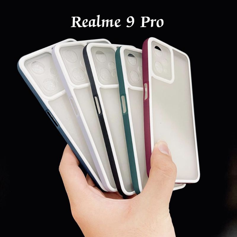 Pro Hybird Realme 9 Pro Softcase Halus dan Elegan / Pinggiran Garis Putih Keren (Pandas)