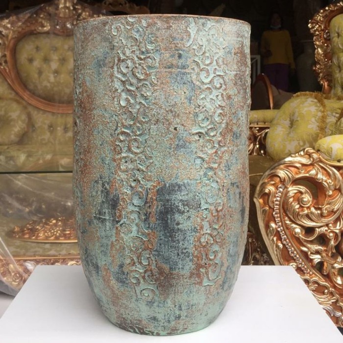 Homedecorbandung_Megaputeri | Barang Antik  | Pot Klasik Motif Antik Kepala Lurus| Bisa Bayar Ditemp