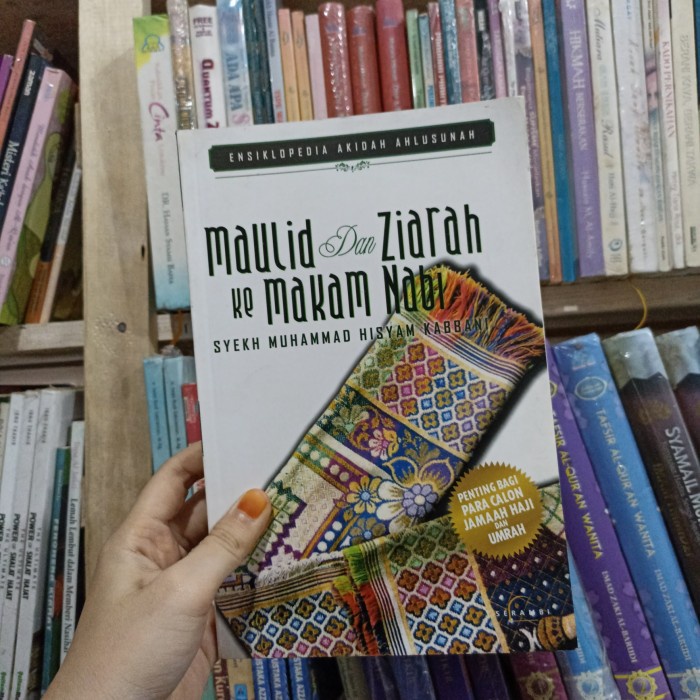 Buku Maulid Dan Ziarah Ke Makam Nabi Muhammad Hisyam Kabbani original