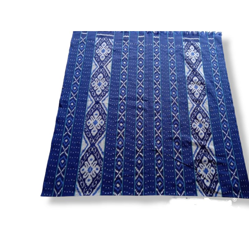 Kain Tenun Warna Biru Dongker Motif NTT