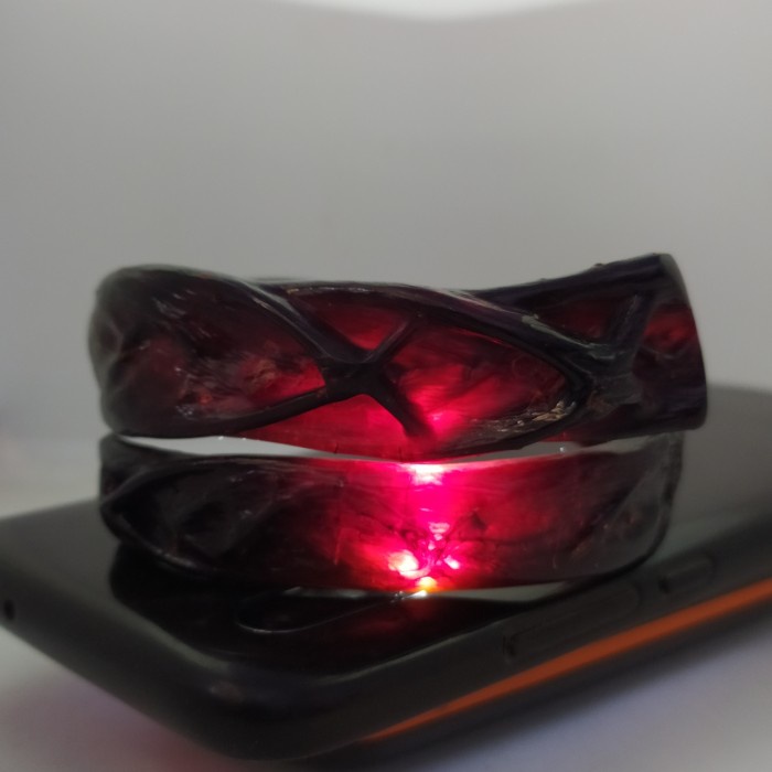 Gelang Akar Bahar Merah Kristal