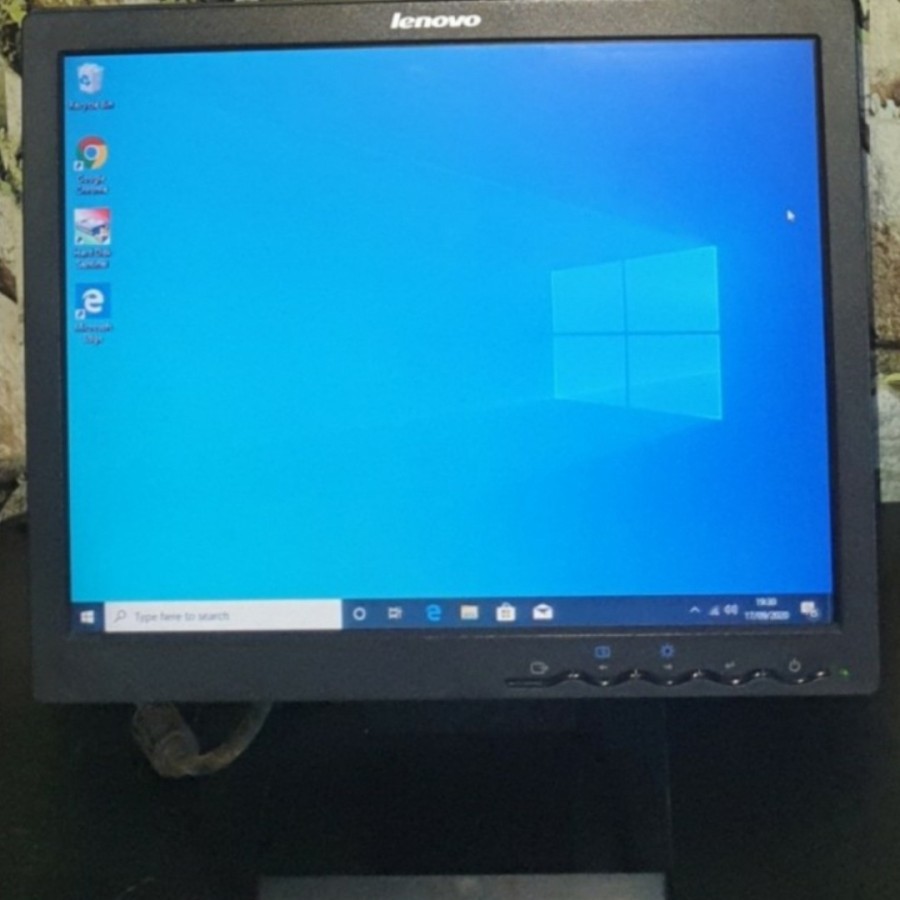monitor lenovo 15 inch kotak