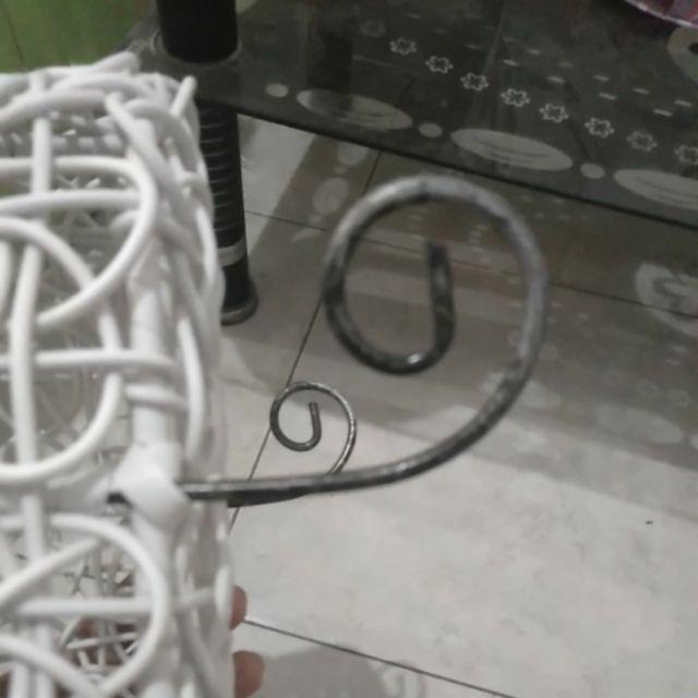 Keranjang Aqua Oval 10 Lubang Tanpa Tangkai - Keranjang Air Mineral Cup 10 Bahan Besi Rotan Sintetis