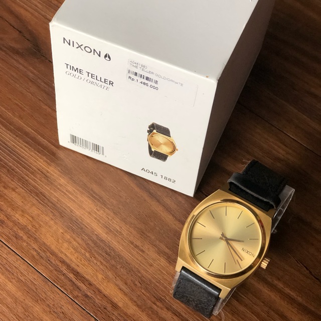 nixon time teller gold ornate