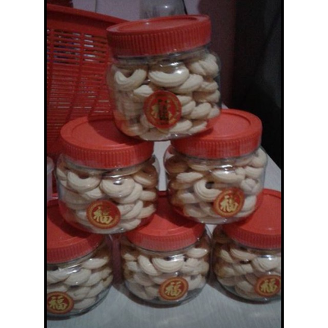 

Kue Bangkit