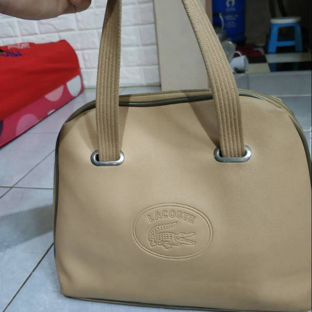 Preloved lacoste original tas wanita kemulusan 98%