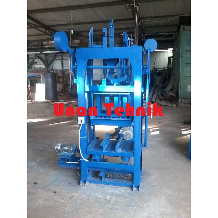 Mesin Press Batako dan Paving Block / Mesin Cetak Batako-Paving