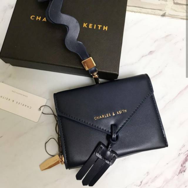 Dompet cnk wave strap wallet