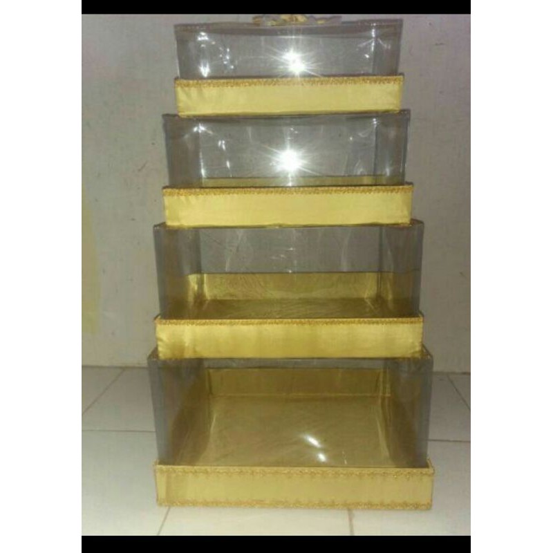 

KOTAK HANTARAN TILE SUDUT GOLD (satuan)