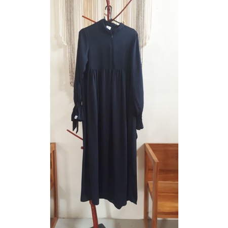 Cala Abaya by Aqsamodestwear (preloved)