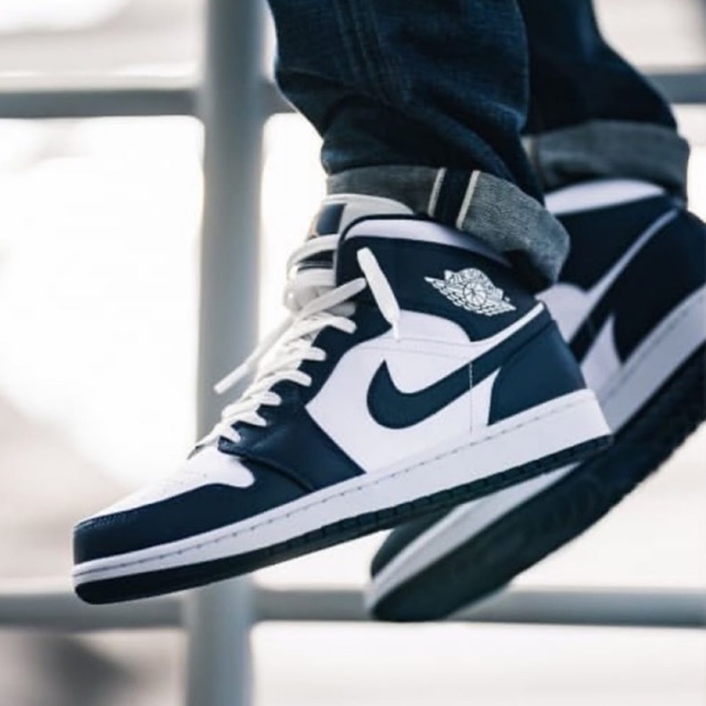 white obsidian jordan 1
