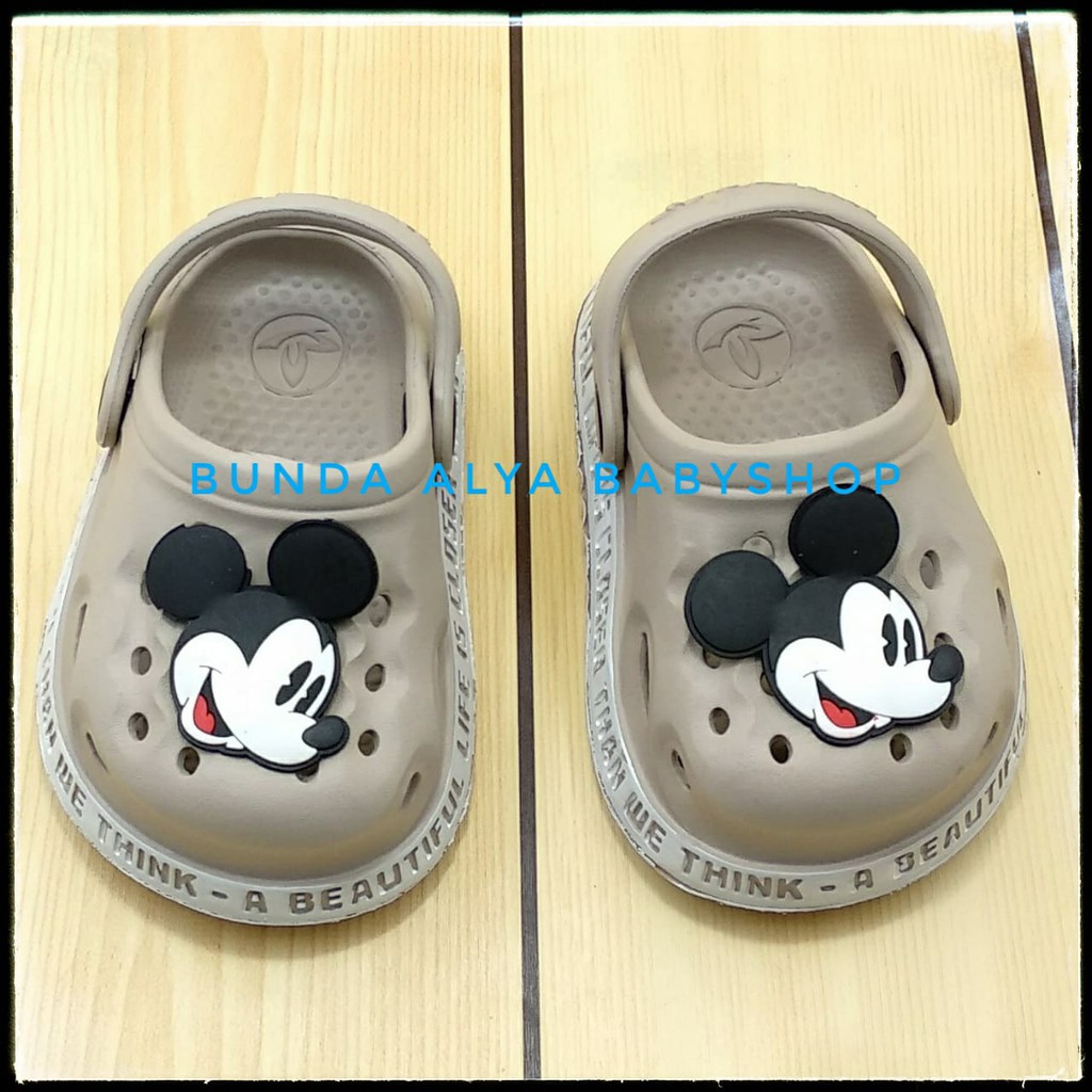 Sendal Anak Laki Laki Umur 4 5 Tahun Lucu Elastis Lentur - Sepatu Sandal Anak Cowok Karet KREM Size 18 - 29 Anti Licin