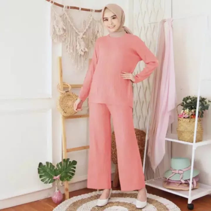 NEW_Setelan Rajut // One Set Celana Kulot & Boxy // Stelan 2 in 1 Rajut // Setelan Terbaru Rajut // 