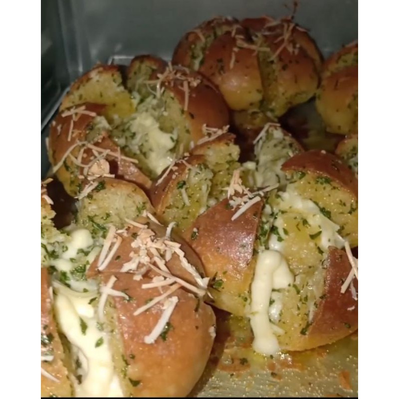 

KOREAN GARLIC BREAD