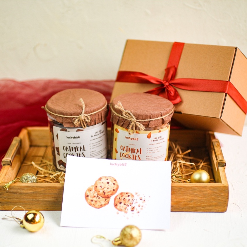 Hampers / Gift Box / Kado - Oatmeal Cookies 2 Jar + FREE Greeting Card + Pita + Bubble Wrap | LUCKYBITE