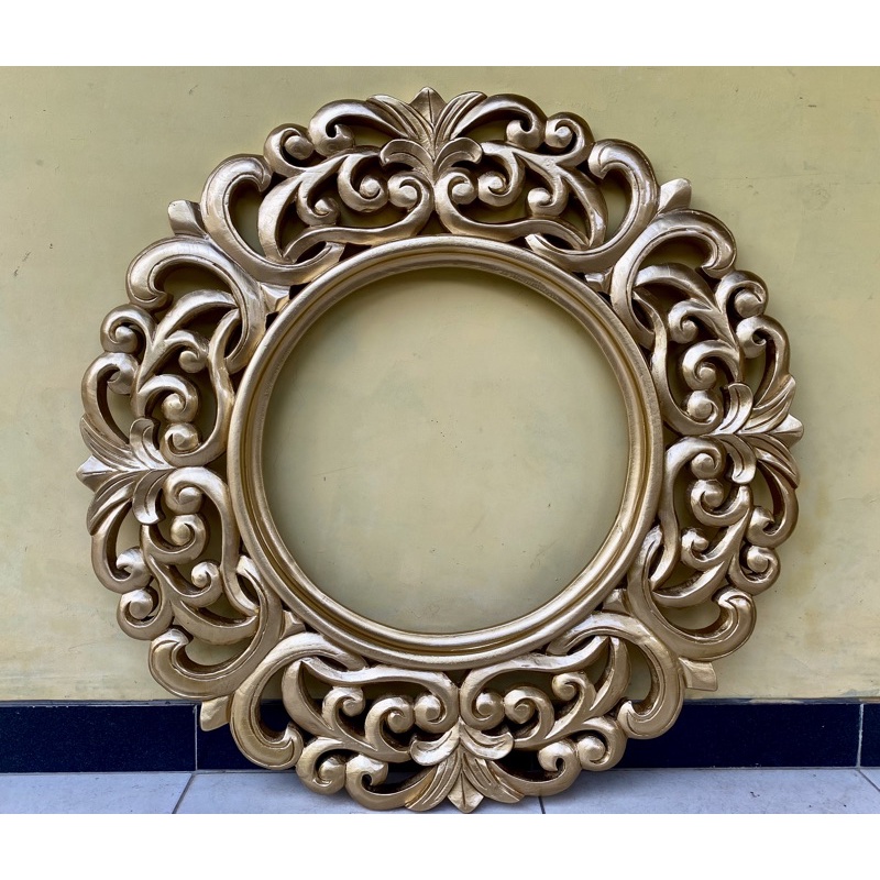 cermin pigura bulat ukir kayu jati diameter 80cm