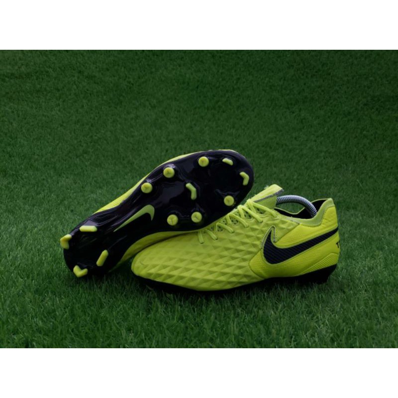Sepatu Bola Nike Tiempo Legend 8 Volt FG