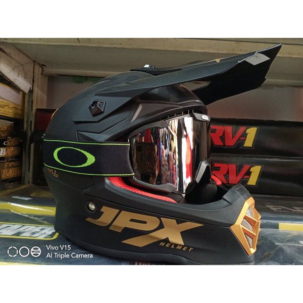 Helm cross jpx anak warna hitam doof dan kacamata cross