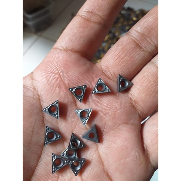 insert bubut TCMT0902 R04 carbait bekas pahat bubut colter tcmt09 / tcmt 09