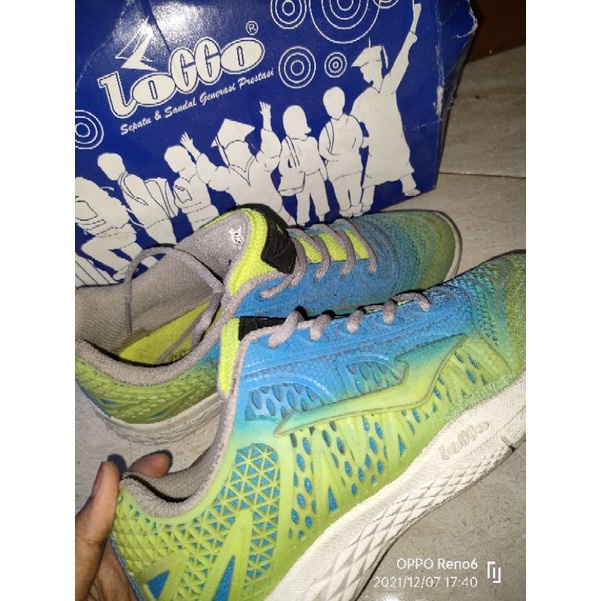 Preloved Sepatu Loggo wanita Biru hijau