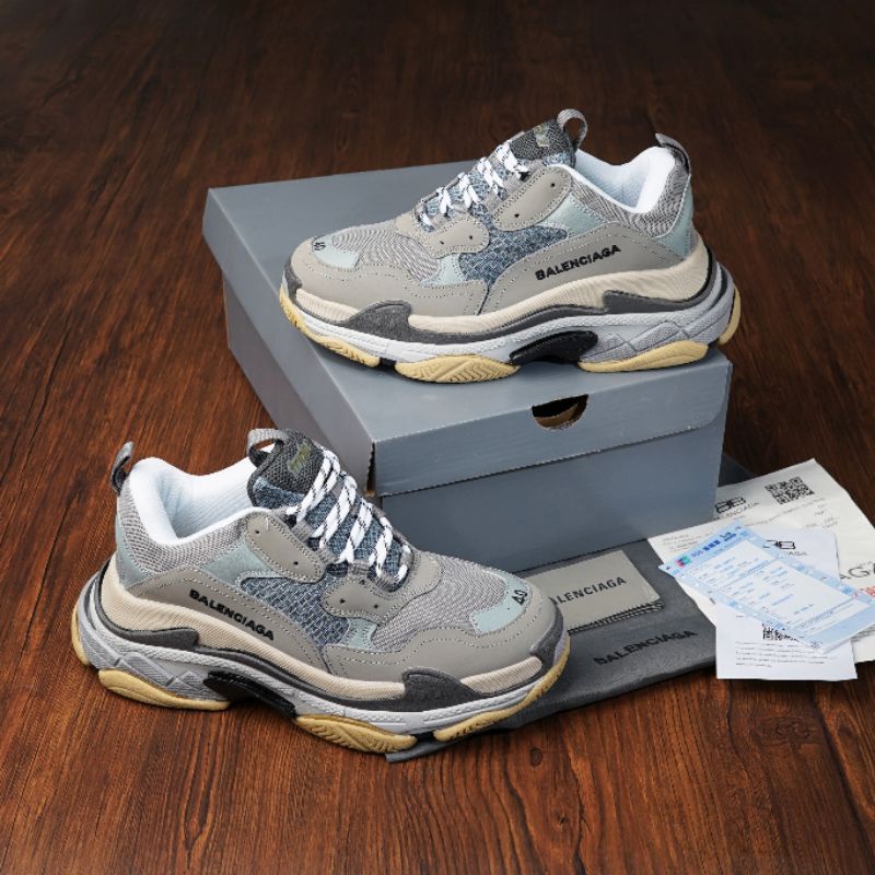 BALENCIAGA TRIPLE S SPLIT BLACK GREY