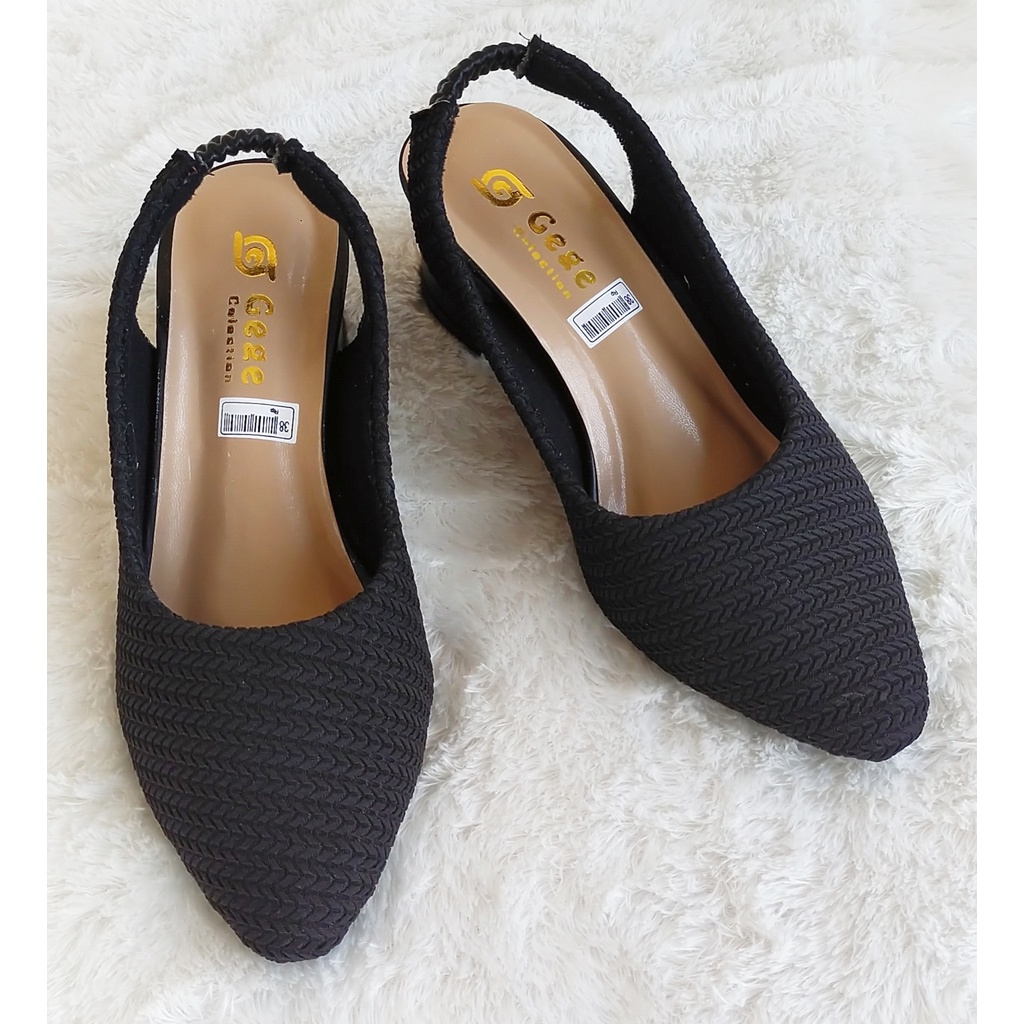 SANDAL SELOP DIXSI KARET BLKNG HAK 5CM
