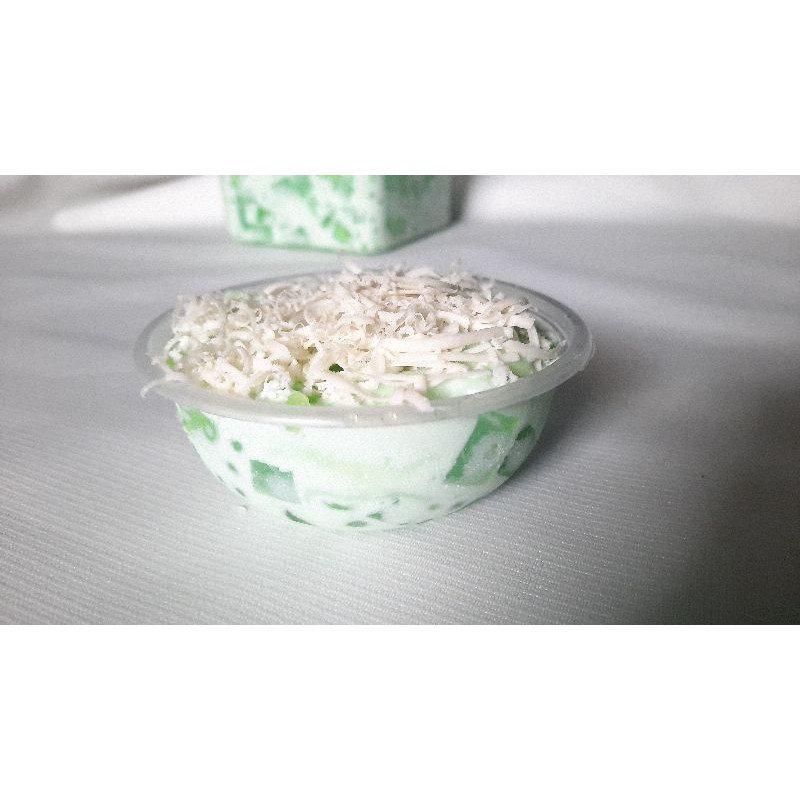 

BUKO PANDAN DESSERT