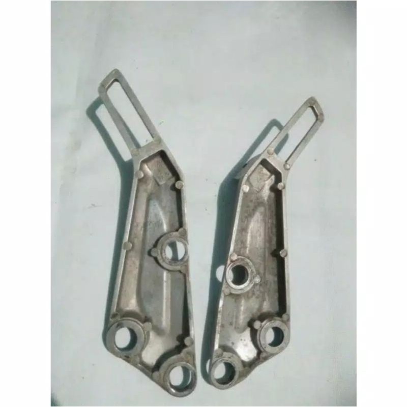 foot step bustep belakang original supra x lama supra x old