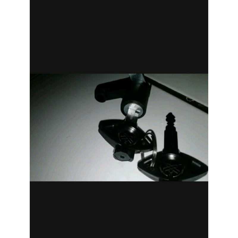 kunci kontak komplit+ kunci jok blkng mio soul karbu ori