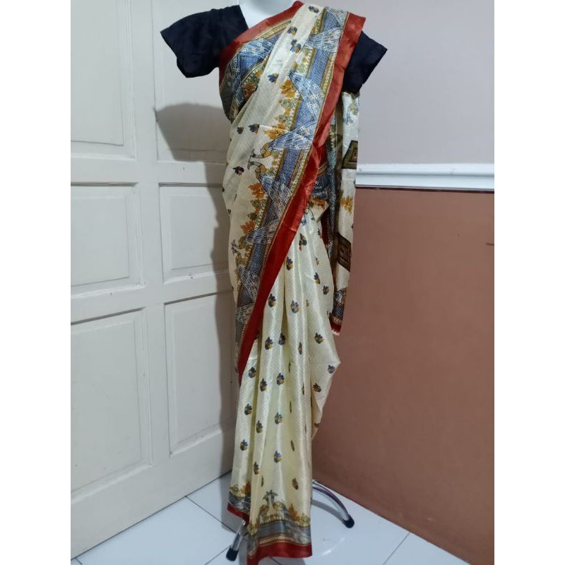 Sari India crem coklat motif merak