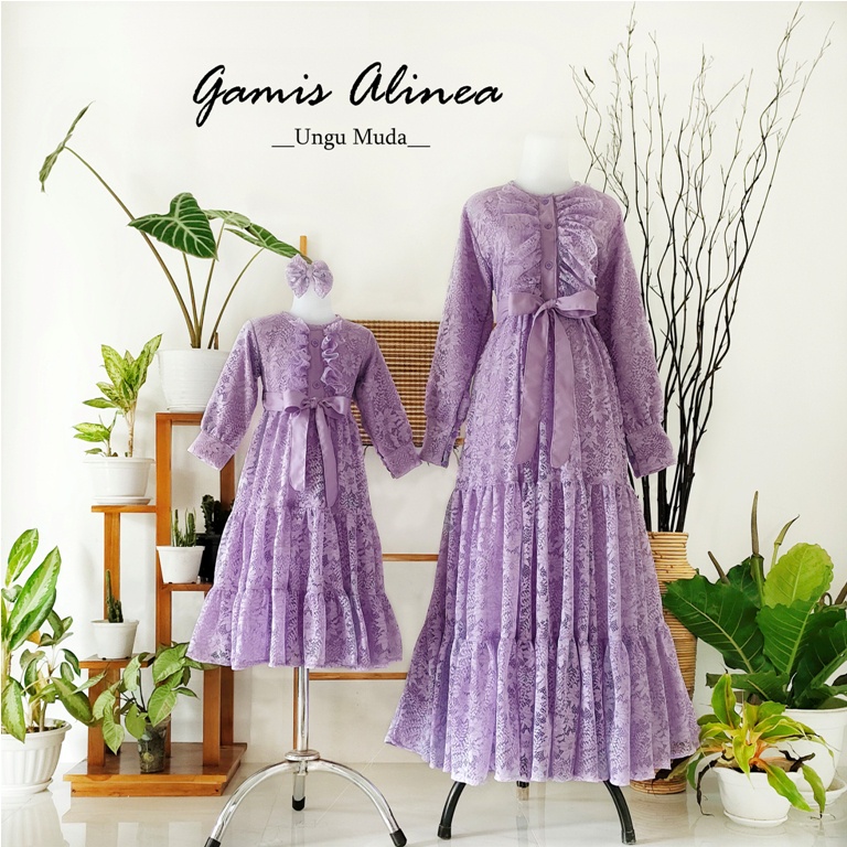 Gamis Alinea Set Family Ungu Muda | Baju Unik | Gamis lebaran murah | Gamis lebaran keluarga | Gamis couple family | Gamis Toyobo Brokat | Gamis anak dan dewasa terbaru | seragam lebaran keluarga