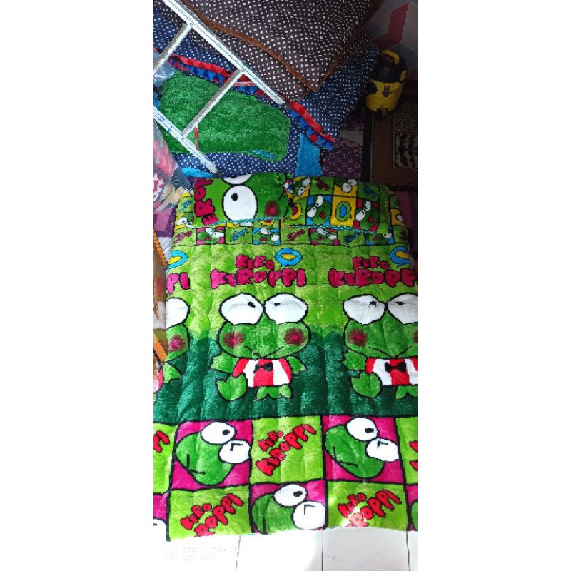 surpet gender motif keropi