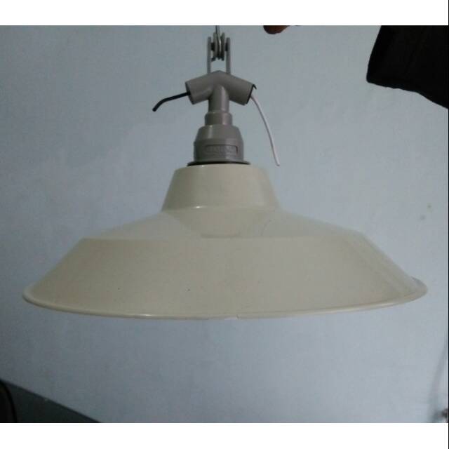Kap Lampu WD PVC (30cm) + Fiting Gantung WD E27