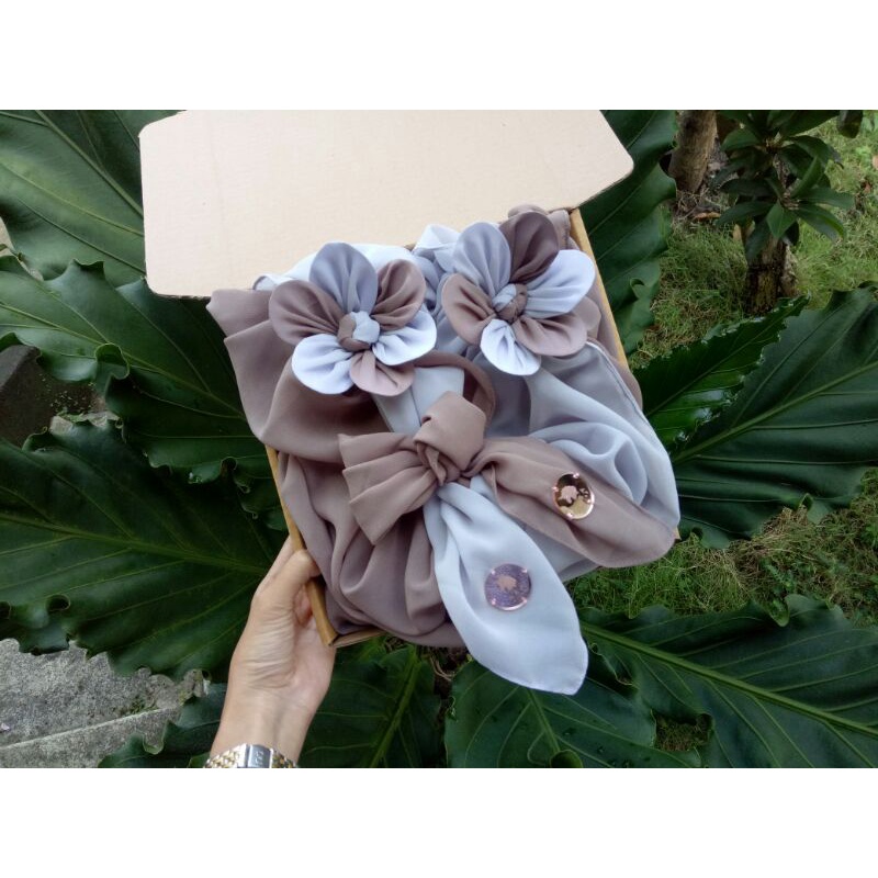 

HIJAB BOX - GIFT BOX (BOUQUET)