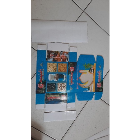 

Kardus paket oleh oleh haji dan umroh 1pcs