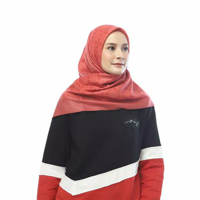 Hijab Deenay original segi empat Voal printed scarf seri  SILSILA indian red