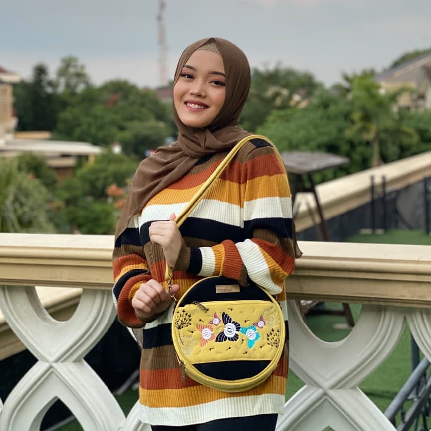 Makara Canteen PAPILIO Tas Selempang Bundar Bulat Lucu Motif Bordir Lucu Unik Original Berkualitas